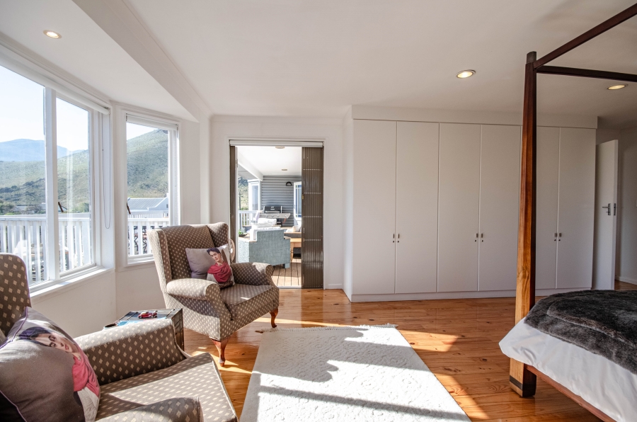 4 Bedroom Property for Sale in Pringle Bay Western Cape